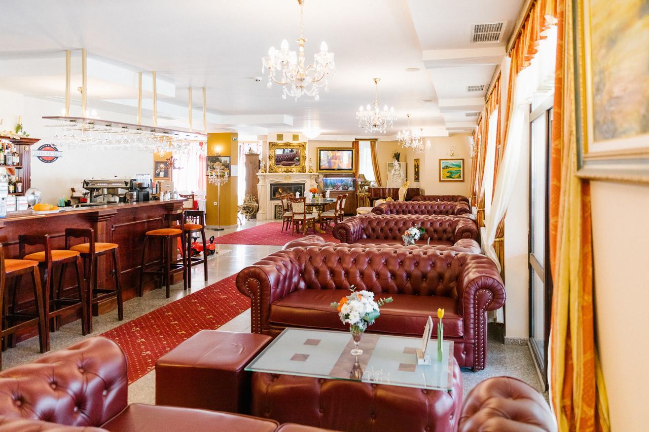 בנסקו Elegant Lux Hotel מראה חיצוני תמונה